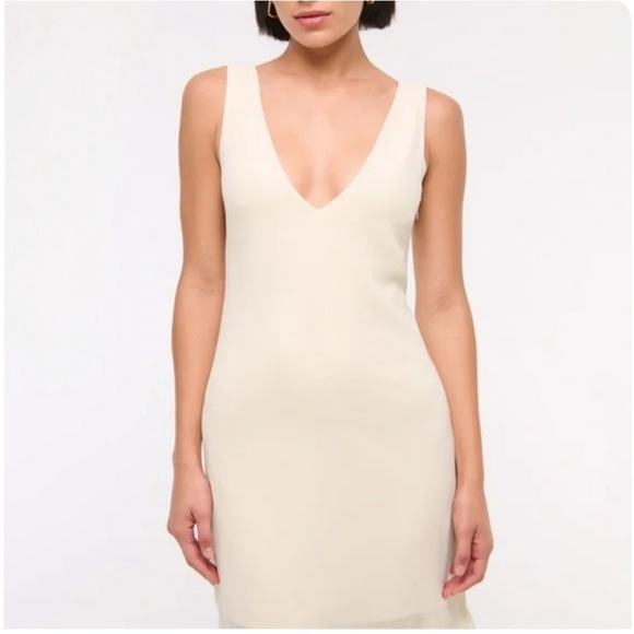 Abercrombie Plunge Godet Skirt Maxi Dress in Ivory Cream - Picture 2 of 9